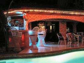Hotel Club Bonita By Night